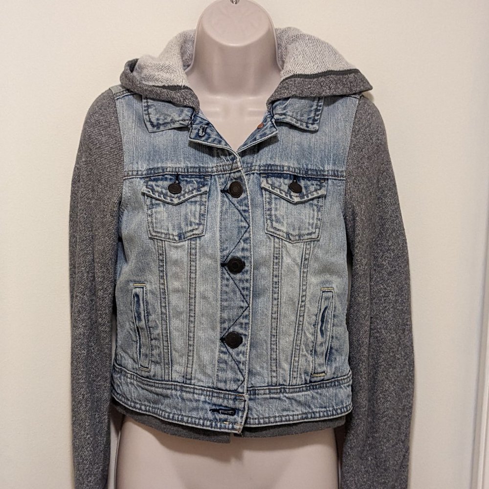 Women's American Eagle Jean Jacket Sweatshirt Hoodie Light Wash Size XS